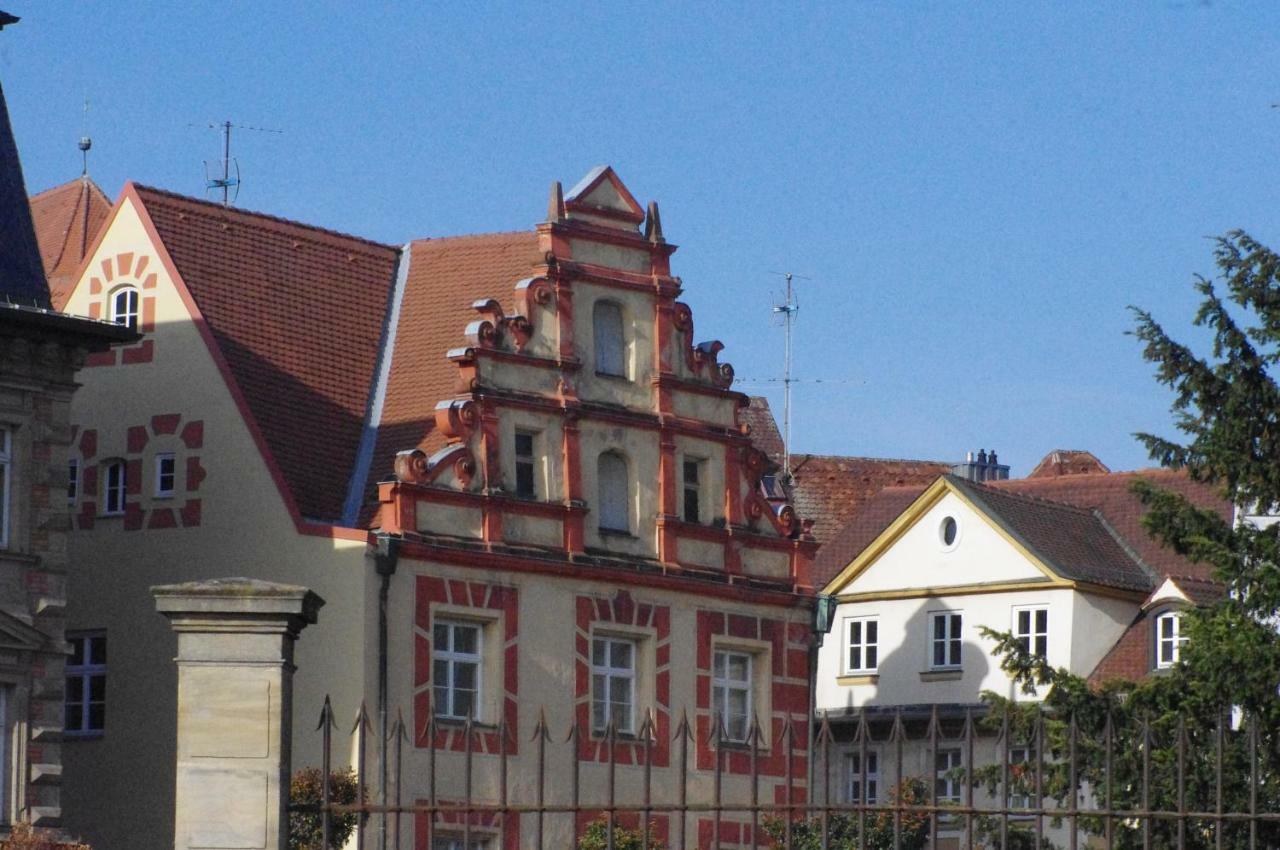 Boutique Hotel & Bio Wirtshaus Schwarzer Bock Ансбах Экстерьер фото